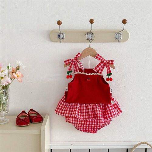 2025 Childrens Wear Girls Strap Strawberry Top Sweet Child