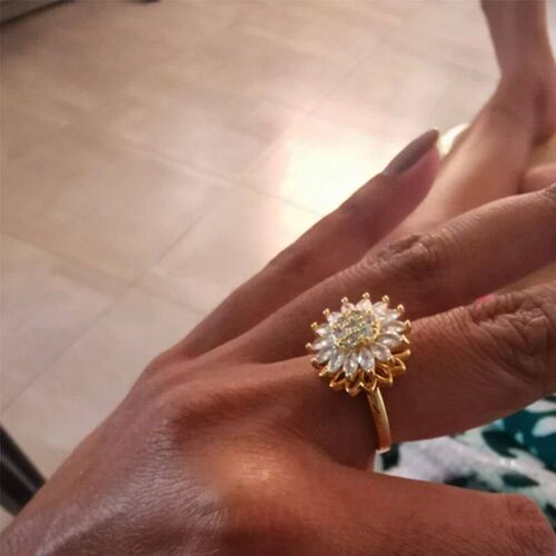 Fashion Crystal Sunflower Rings For Women Rotatable Anti Sre