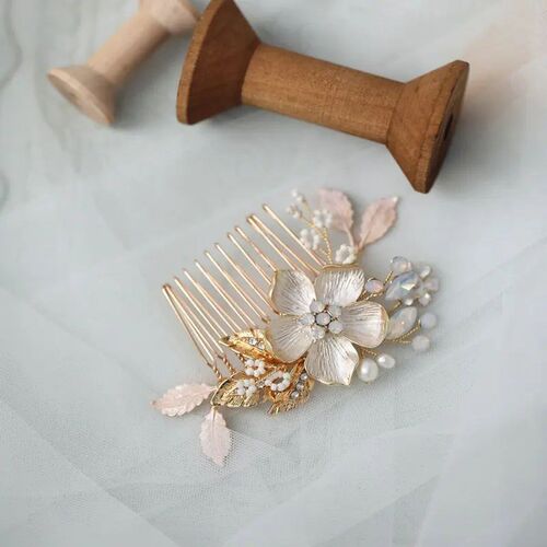 High Quality Metal Flower Bridal Comb White Enamel Wedding H