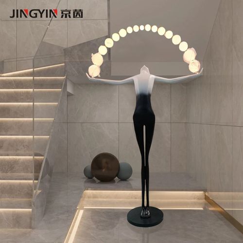 现代雕塑艺术品样板房装饰售楼部酒店大堂抽象迎宾人物落地大摆件