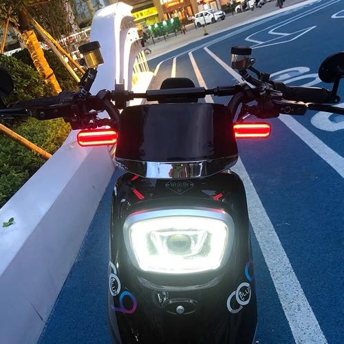 深远009/008电动车通用前挡风板金属装饰挡风玻璃平板仪表导流罩