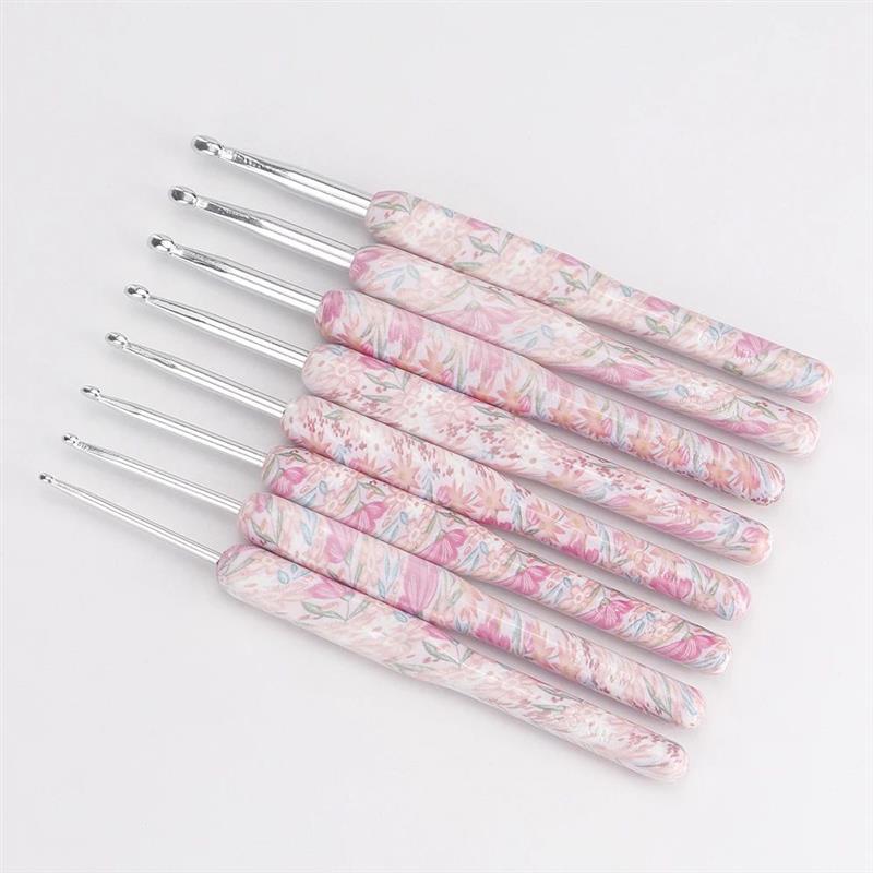 8 Size Crochet Hooks Set, MultiColor, 2(B)-6mm(J) Ergonomic - 实物图