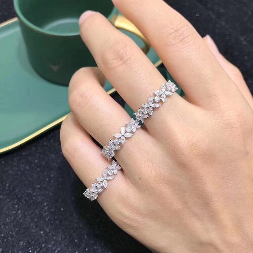 Huitan Romantic Flower Design Bridal Wedding Rings AAA White