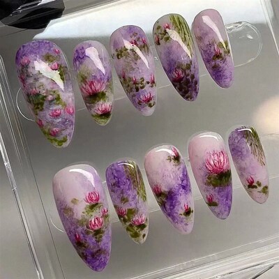 24Pcs Short Round Head Almond Fake Nails with Flowers Grass