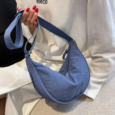 New Simple and Casual Solid Color Nylon Large Capacity Women