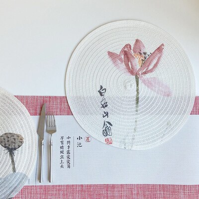 Cotton yarn placemats in round shape, heat insulation mats