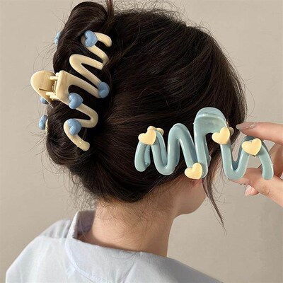 Heart-shaped wave sweet hair clip accessory for women, suita