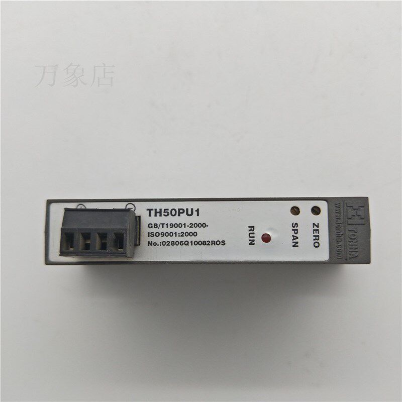 TH50PU1 隔离温度(PT100)信号变送器  实物拍摄