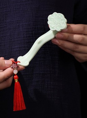 陶瓷玉如意摆件创意家居客厅玉石工艺品桌面装饰书房茶桌笔搁镇纸