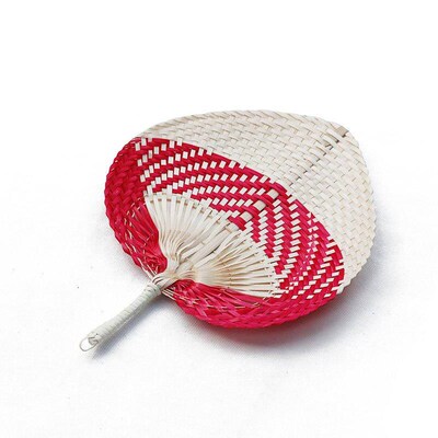 Hot 0PC Handmade Peach Shaped Bamboo Woven Hand Cranked Fan