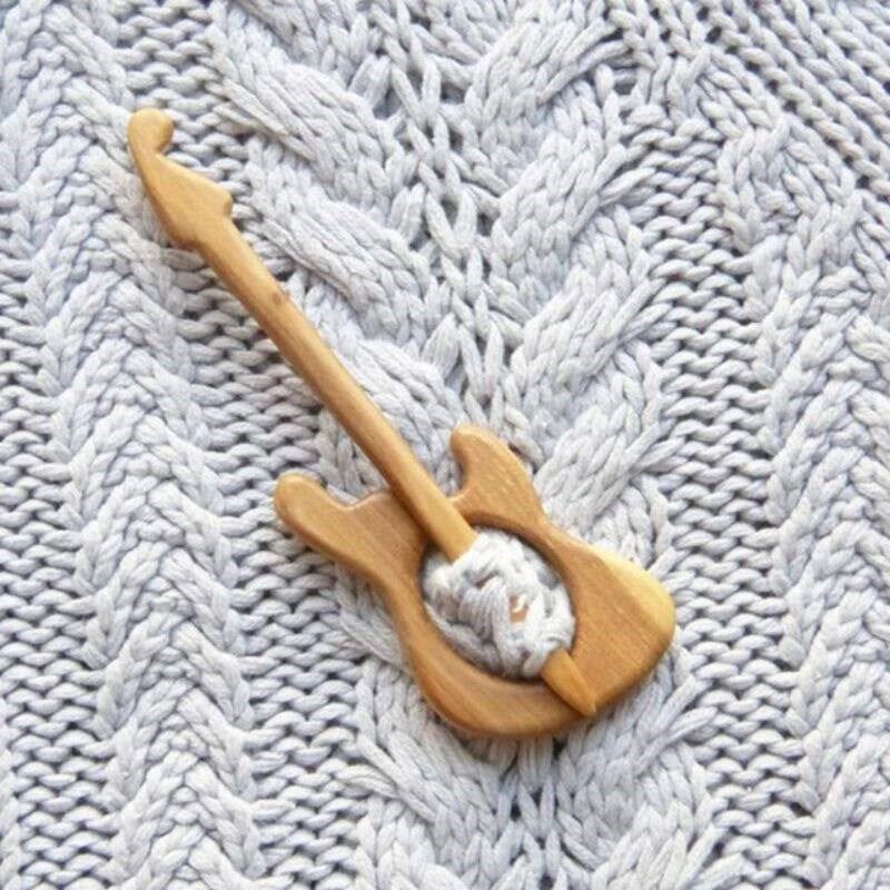 Brooch Pin with Wooden Animal Pattern Diy Craft Badge Cartoo