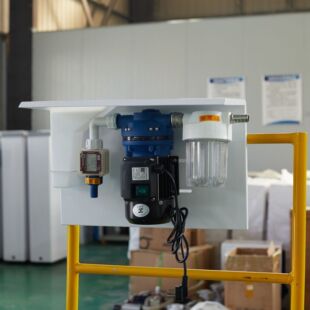 快捷便携简易车用尿素加注机不需计量人工挂吨桶尿素加注设备