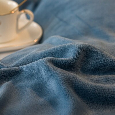 Single Piece Solid Color Coral Velvet Quilt ver Anti-static