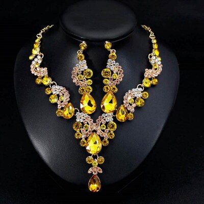 2Pcs/Set Luxury Full Rhinestone Semicircle Charm Bridal Stud