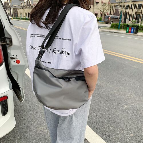Fashion Casual Crossbody Bag Women Nylon Waterproof Light Sh