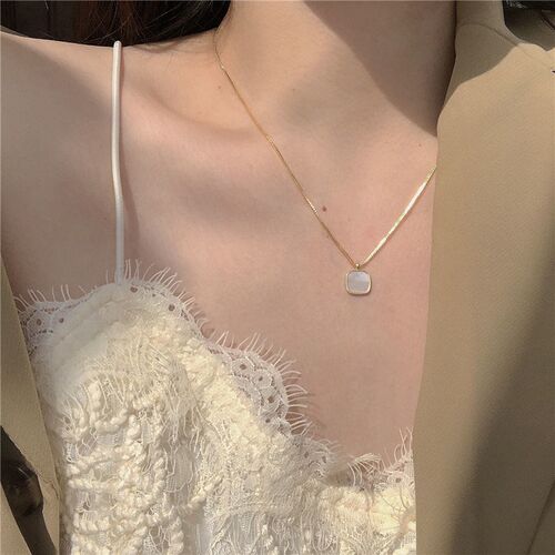 Spicy Girl Charm Pendant Ins Style Collarbone Chain Bow Ligh