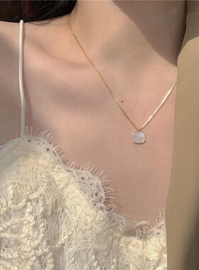 Spicy Girl Charm Pendant Ins Style Collarbone Chain Bow Ligh