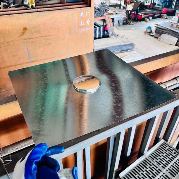 瓦片防漏水直径102毫米烟管专用瓦片镀锌材质,基础建材,屋顶装饰瓦,淘宝优惠券,粉丝福利购,淘宝优惠卷