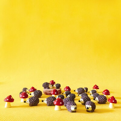 free shipping 15Pcs/hedgehog with mushrooms/cute animal/fair
