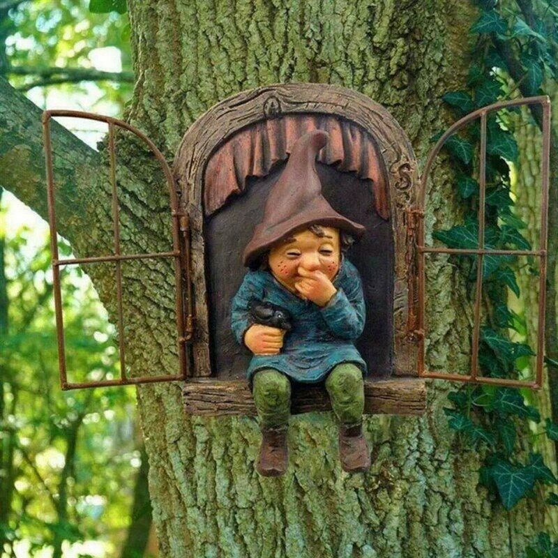 Creative Garden Statue Elf Go Out Tree Hug Suitable for Home图片