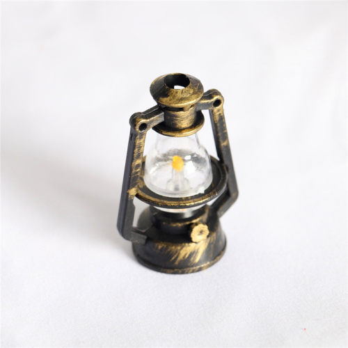 5/10PCS 37x54mm Scale Mini Kerosene Lantern Decor Miniature