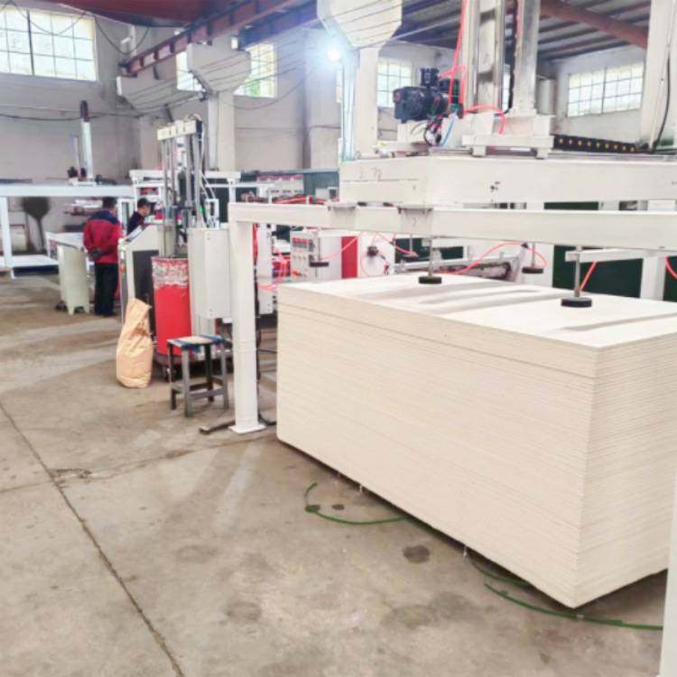 彩钢夹芯板双层贴合机 镀锌风管玻镁板自动修边贴面机 木工覆膜机,五金/工具,其他包装设备,淘宝优惠券,粉丝福利购,淘宝优惠卷