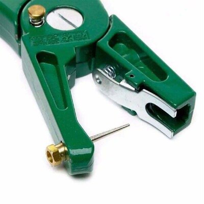 Durable Green Installer Tool Farm Ear Tag Pin