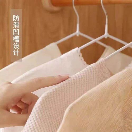**Bold and Thick Adult Clothes Hangers, Extended Size, Home