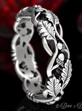 New Creative Personality Branch and Leaf Twist Pattern Women