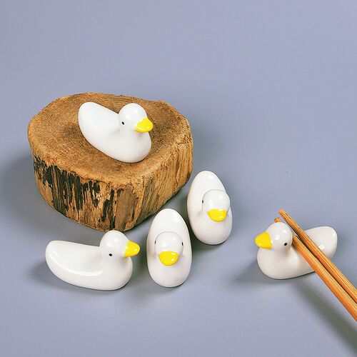 2pcs Cute Ceramic Zhaocai Duck Chopsticks Holder Tableware R