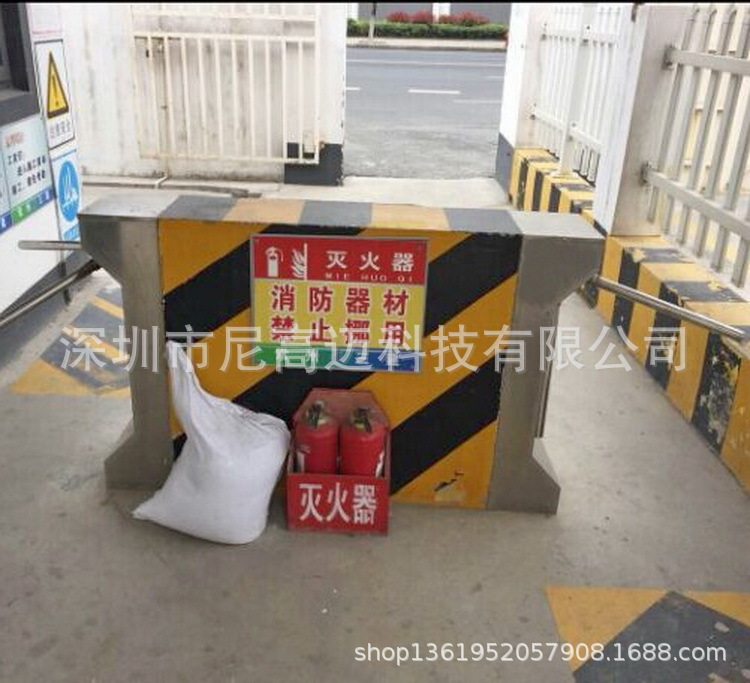 超市手动三棍闸 商场出入口单向控制闸机 通道管理人行挡匝三滚闸,电子/电工,门禁机,淘宝优惠券,粉丝福利购,淘宝优惠卷