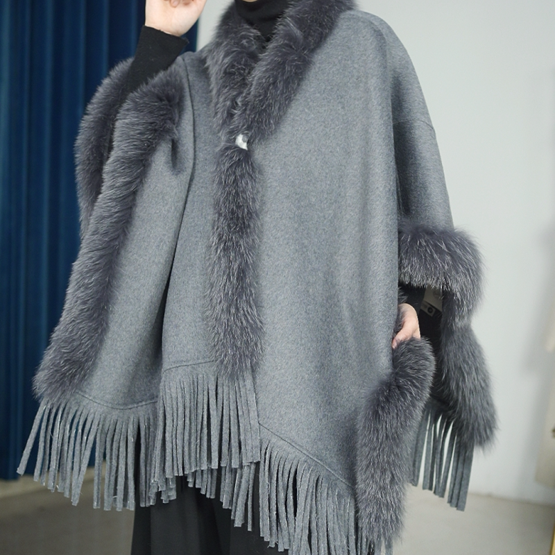 【27843】羊毛披肩斗篷带流苏保暖女式大衣带狐狸毛