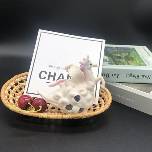 Childrens tricky vent small toy dinosaur grape ball pinch mu