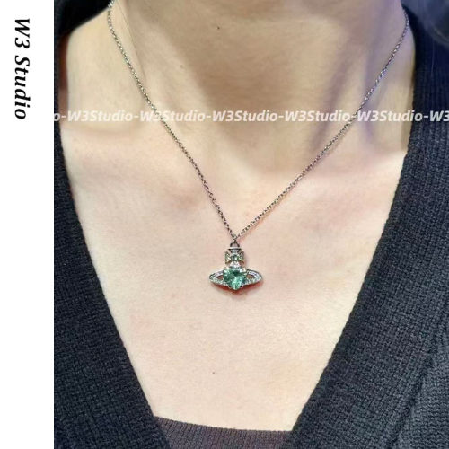 高品质土星薄荷绿爱心吊坠项链女