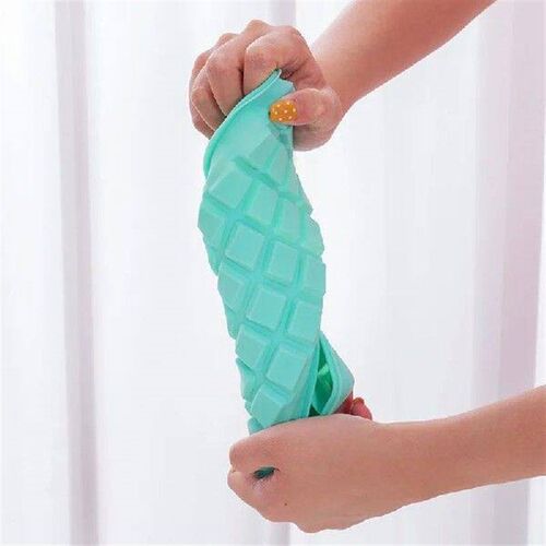 Silicone Ice Cube Maker Trays with Lids for Freezer Ice