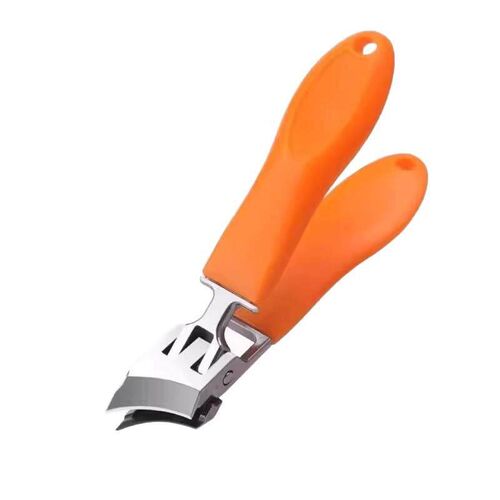 Slanted Nail Clipper with Wide Opening to Prevent Splatterin