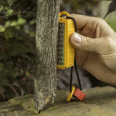 跨境独立站Pack Pal Tinder Maker便携式野外打火器 打火石