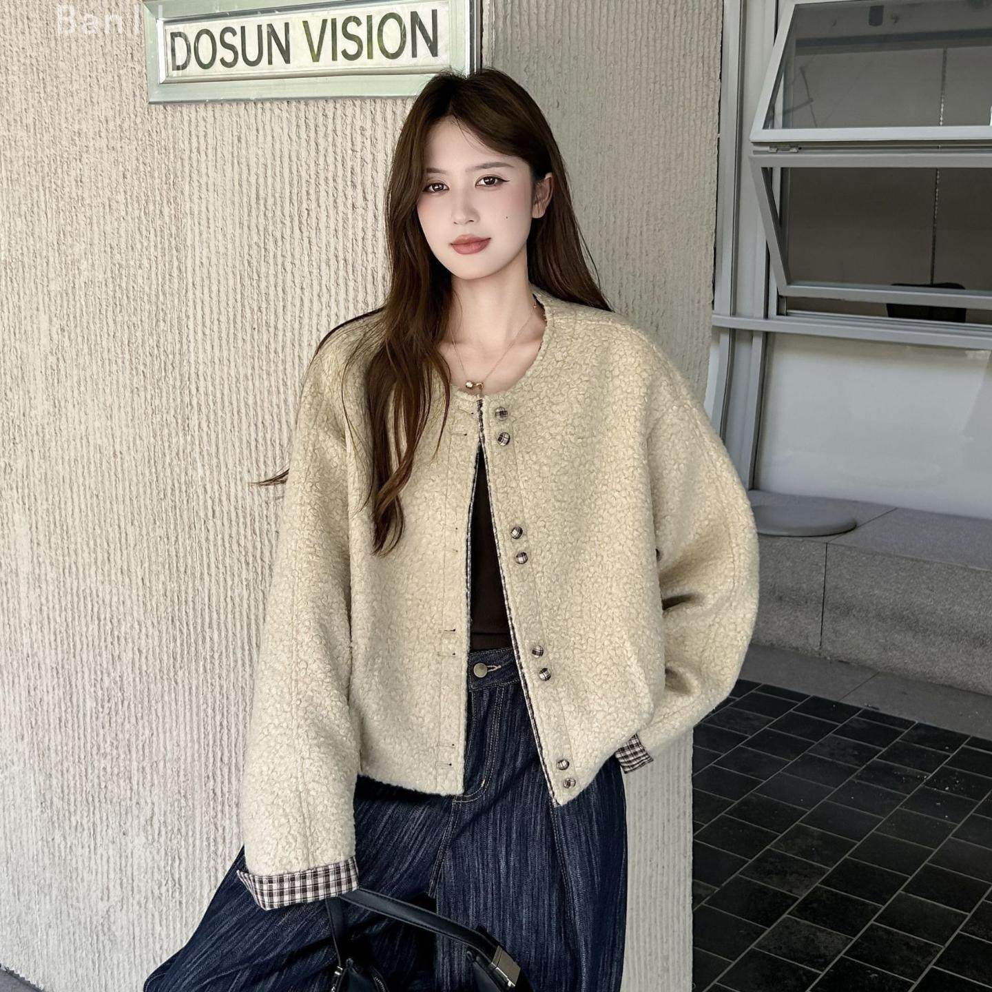 2025新款韩版小香风撞色圆领羊羔毛外套女高级感气质百搭短款上衣,女装/女士精品,短外套,淘宝优惠券,粉丝福利购,淘宝优惠卷