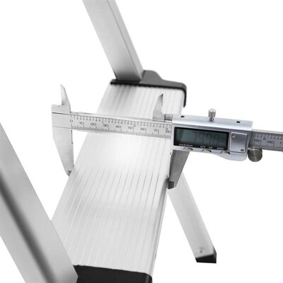 Selens Aluminum Construction Studio Step Ladder Height 120kg