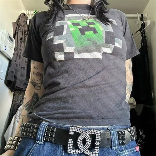 Gothic Crop ops Vintage Grunge Graphic Print 90s Womens Tee