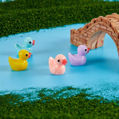 50/100PCS Mini Resin Yellow Duck Ornament Miniature Figures
