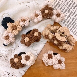 Wool flower hairpin female back head grab clip elegant tempe