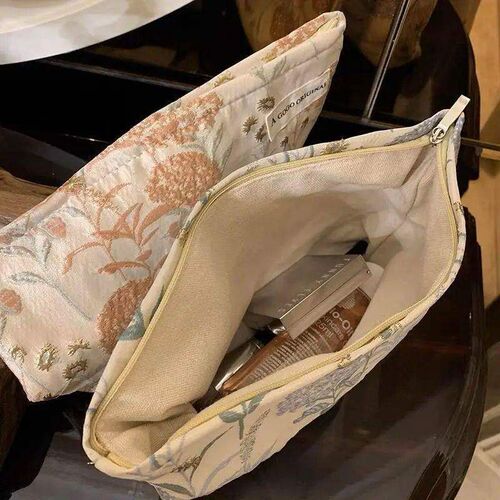 Fashion Retro Flower Makeup Bag Large Capacity Portable Make