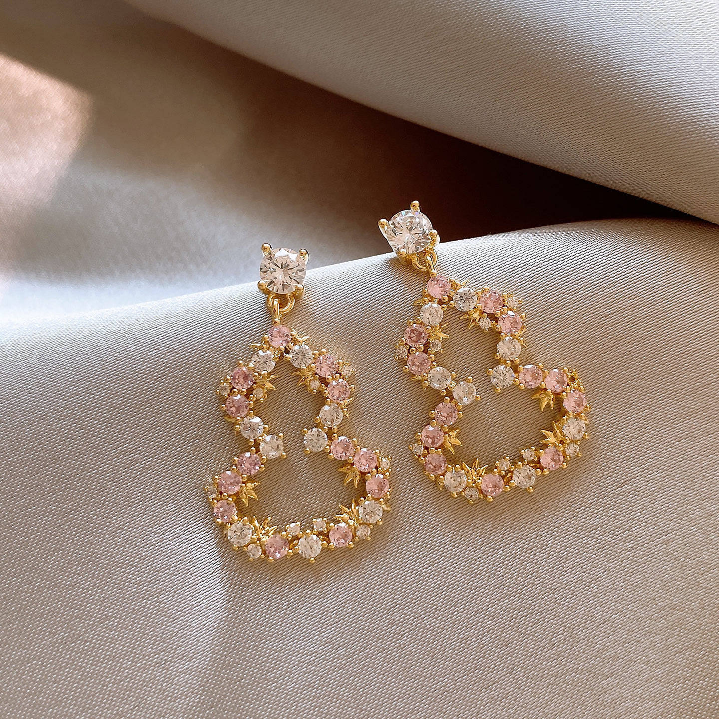 银针镶钻镂空葫芦耳钉新中式小众气质百搭耳环轻奢高级感耳饰,饰品/流行首饰/时尚饰品新,银饰耳饰,淘宝优惠券,粉丝福利购,淘宝优惠卷