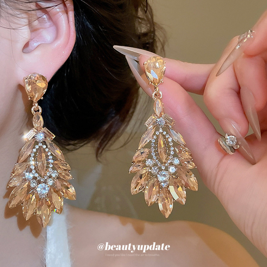 银针镶钻水滴吊坠耳钉复古宫廷风轻奢高级感耳环欧美重工小众耳饰,饰品/流行首饰/时尚饰品新,银饰吊坠,淘宝优惠券,粉丝福利购,淘宝优惠卷