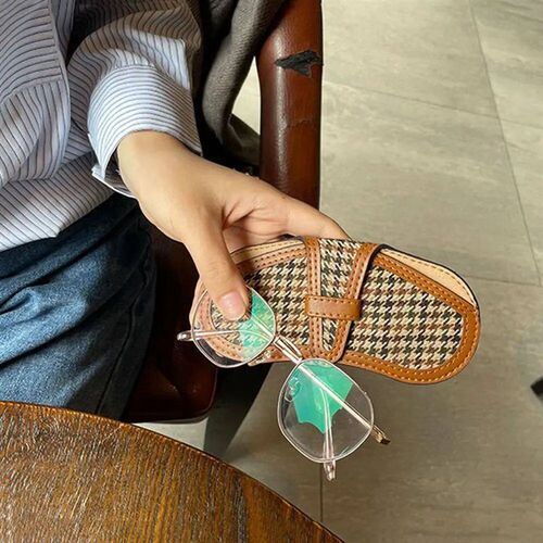 Stylish Plaid Stripe Eyewear Protective Case Elegant Lady Su