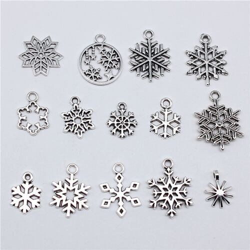 20pcs Metal Zinc Alloy Mix Sizes Snowflakes Charms Fit Jewel
