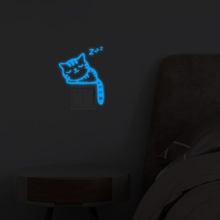 创意睡觉小猫咪夜光贴纸开关贴装饰自粘发光贴画荧光美化遮丑墙贴