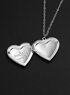 Unique Carved Design Heart-shaped Photo Frame Pendant Neckla