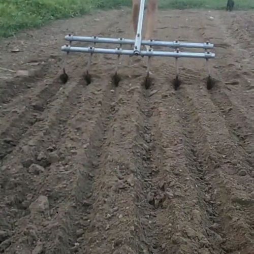 大蒜开沟器农用工具家种菜种植播种机栽蒜机拉沟起垄小型农业